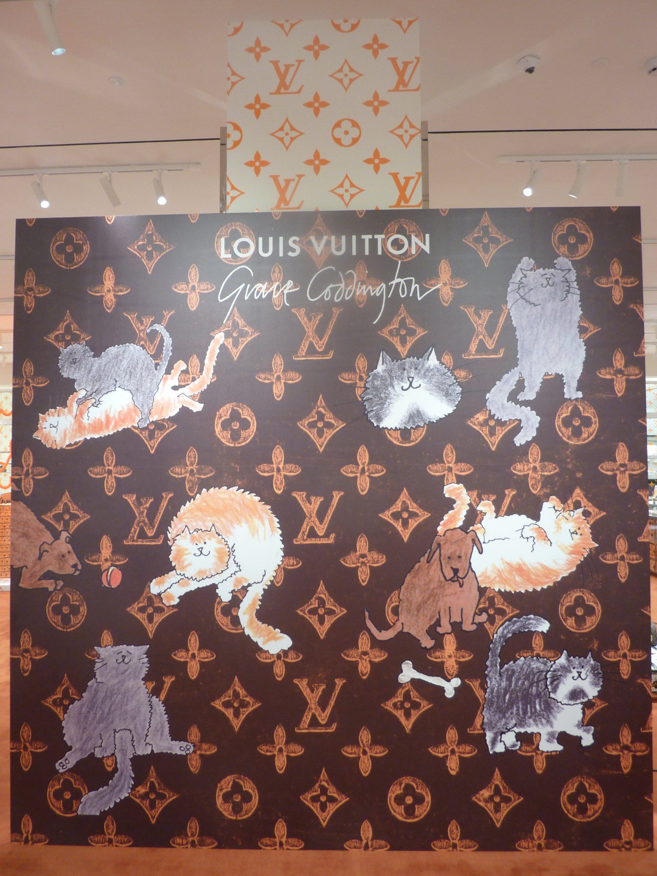 Louis Vuitton TSOUM, femme, Moscou — photo d'archive 1